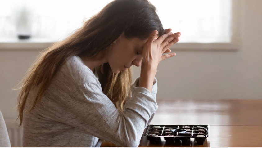 Emotional Signs of Eating Disorders in Women